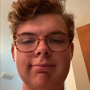 Meet your Posher, Colby